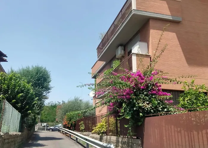 R&D Golden House